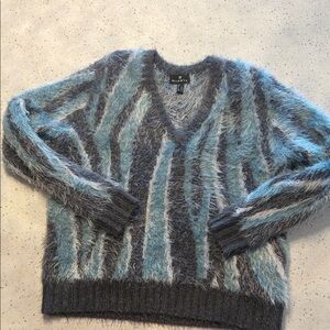 H&M Fuzzy V-Neck Sweater  Marble in Blue and Gray